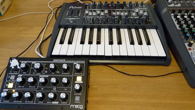 Arturia Minibrute & Moog Minitaur