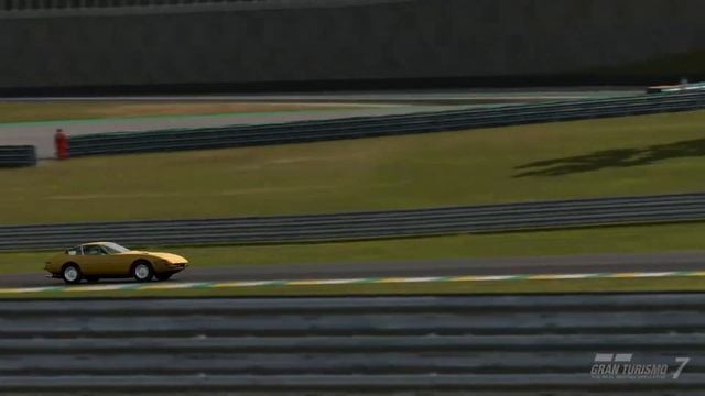 Gran Turismo 7 - '71 Ferrari 365 GTB4 Daytona - Interlagos смотреть онлайн