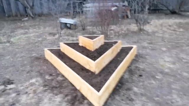 Самоделка цветник для сада