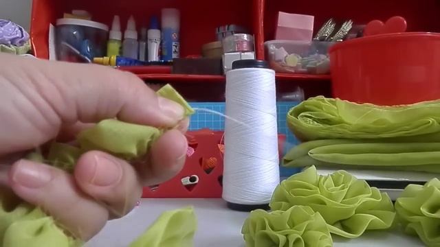Flor de organza - Tutorial смотреть онлайн