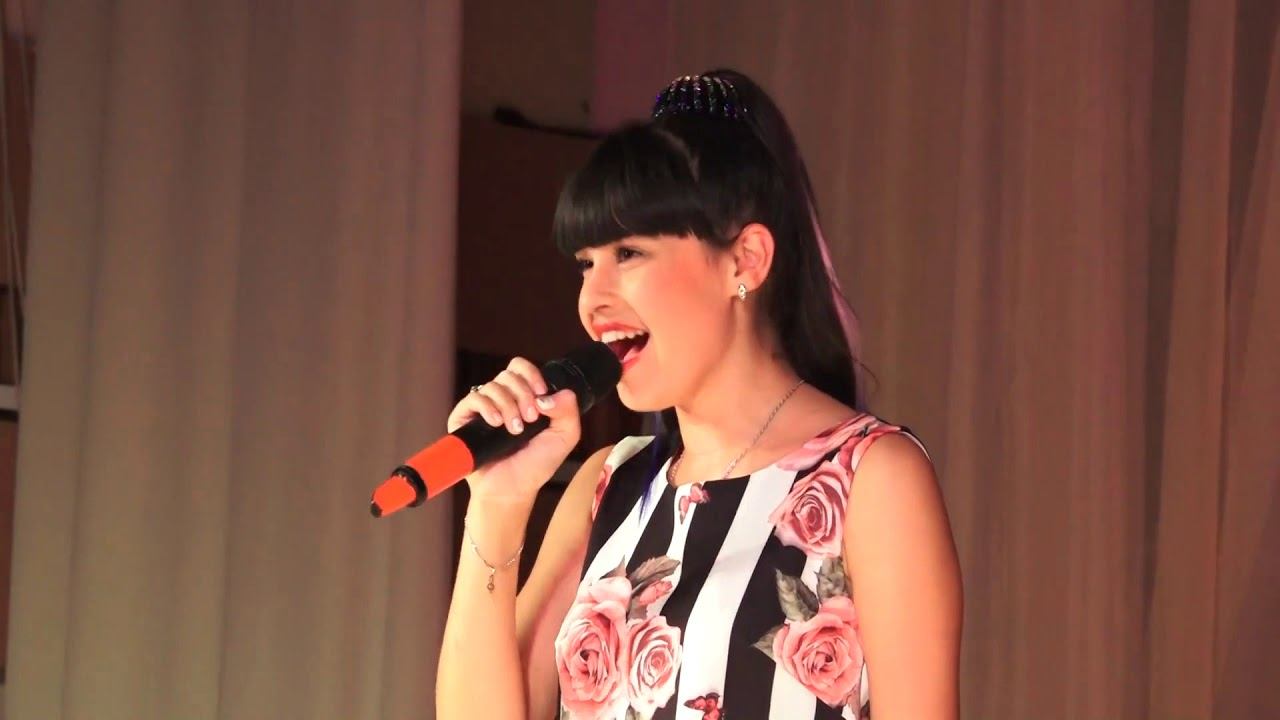 Papa, Mama – Diana Ankudinova @ Togliatti Solo Concert 2018-Aug-18.