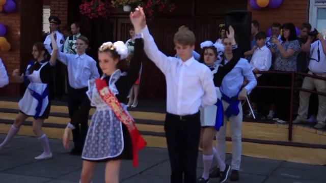 "Эта девочка". Песня о первой любви. (Акустика). смотреть онлайн