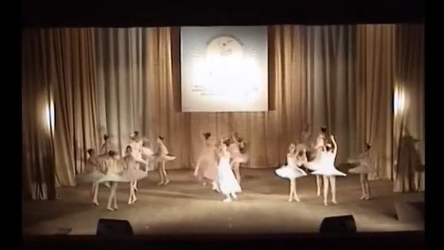 Ансамбль Айседора (класс Е.И. Ахметовой) смотреть онлайн