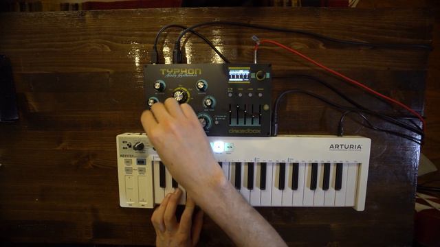 Typhon (by Dreadbox) Unboxing & demo смотреть онлайн