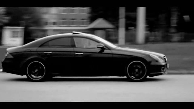 Mercedes CLS63 AMG (City Drift) смотреть онлайн