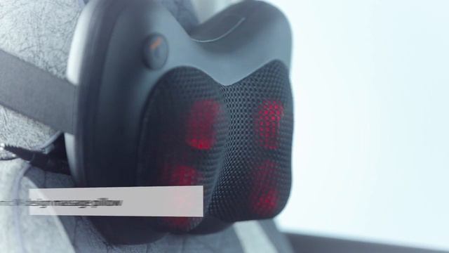 Naipo Neck and Back Massage Pillow with Heat Shiatsu смотреть онлайн