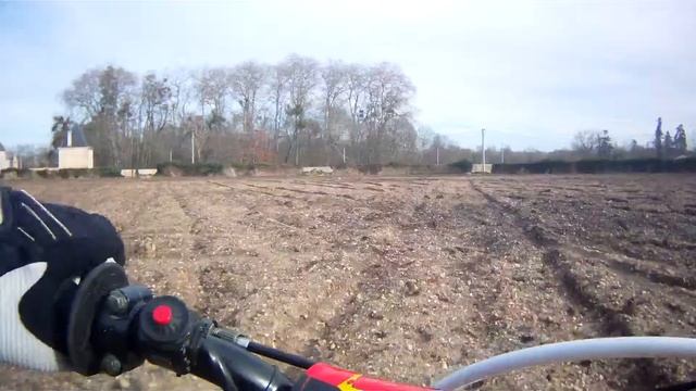 séquence de moto avec ma dirt 125 bse bosuer смотреть онлайн