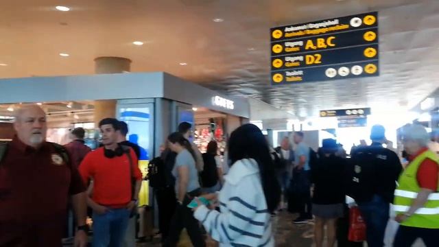 В аэропорту Осло// Гардермуэн// Июнь 2022// Oslo Lufthavn, Gardermoen смотреть онлайн