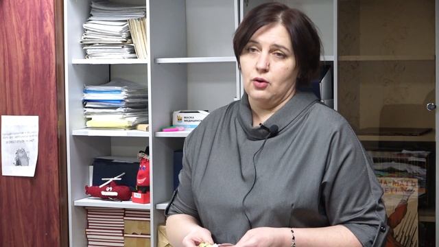 Елки из детских ладошек, письма в конвертах, поздравления в стихах смотреть онлайн