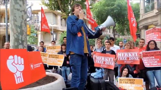 La JSC es concentra contra l'austeritat davant la seu de la Comissió Europea a Barcelona смотреть онлайн