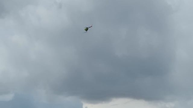 JENNY BRANDT (18) WITH THE MODEL HELICOPTER COMPASS 550 3D AEROBATICS / Taiga Meeting 2014 смотреть онлайн