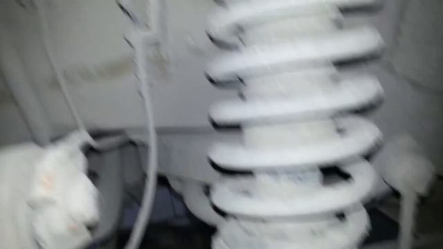 Alfa Romeo 159 2.0 JTDM SW замена пружин на задних стойках смотреть онлайн