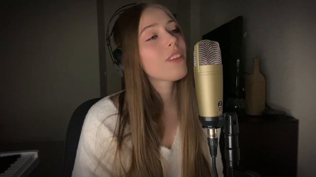 ПОЛИНА ГАГАРИНА - ТЫ НЕ ЦЕЛУЙ (cover) #cover #pianocover #кавер #россия #голос #вокал #гагарина смотреть онлайн