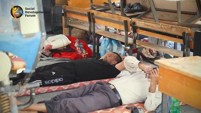 Conditions of displaced people in UNRWA schools in the Gaza Strip смотреть онлайн