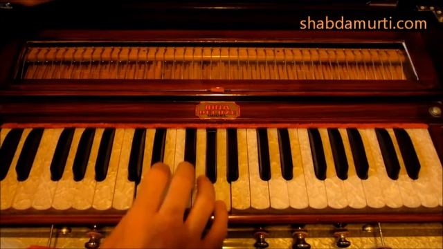 Radhe Radhe Govinda Radhe - Kirtan Lesson - Shabdamurti смотреть онлайн