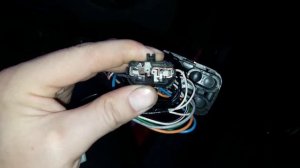 Кнопка стеклоподъёмника калина 1, замена железочки-пружинки