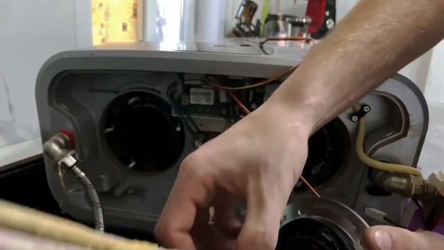 Ремонт водонагревателя Аристон ABS VLS EVO PW 30-50-80-100 смотреть онлайн