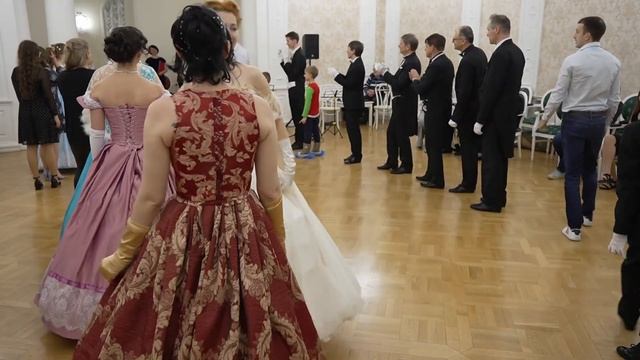 Бальная игра (Ball Game) со зрителями