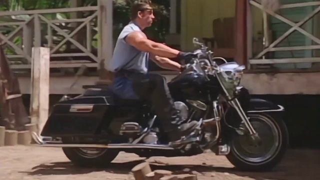 Билли Херрингтон катается на мотоцикле смотреть онлайн