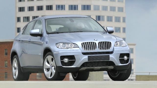2011 Porsche Cayenne - Comparable Cars смотреть онлайн