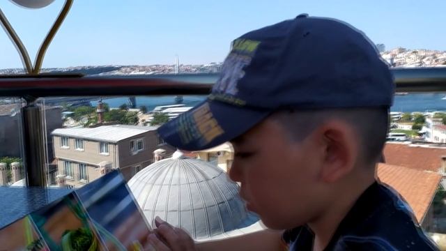 ОБЕД В СТАМБУЛЕ С ВИДОМ НА БОСФОР