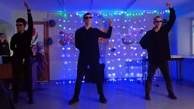 Танец для девочек на 8 марта, флешбом смотреть онлайн