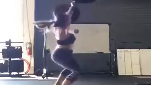 спортсменка с одной рукой смотреть онлайн