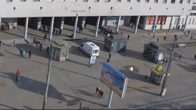 Онлайн камера вход в станцию метро Площадь Мужества смотреть онлайн
