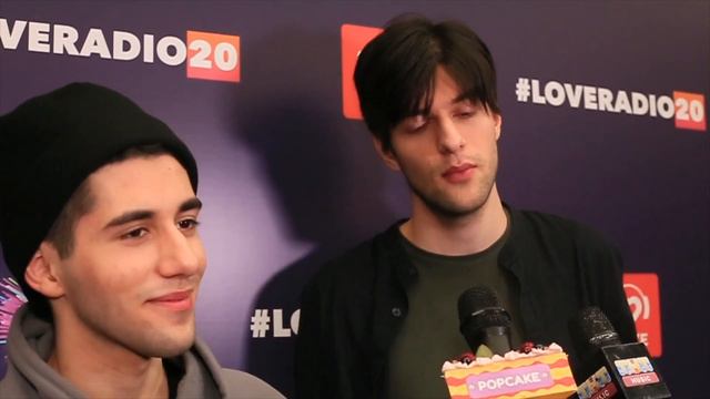 Rauf&Faik про девушек, любовь фанатов, подарки смотреть онлайн