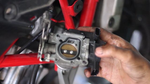 Service dan Injector Cleaning di All New Honda CB150R v2 смотреть онлайн