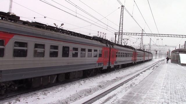 ЭД4М-0427, платформа Бирюлёво-Товарная смотреть онлайн