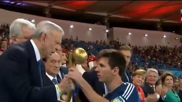 МЕССи ЗОЛОТОЙ МЯЧ,ЛУЧШИЙ ИГРОК, МЕССИ ПРОСЛЕЗИЛСЯ МЕССИ МЕГА ЗОЛ ! ГЕРМАНиЯ АРГЕНТиНА ЧМ 2014 смотреть онлайн
