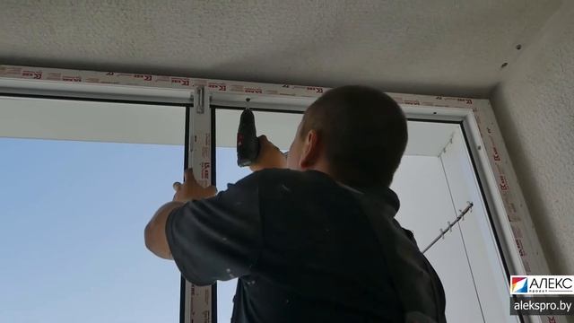 Установка тёплой пластиковой балконной рамы вместо холодной раздвижной алюминиевой рамы смотреть онлайн
