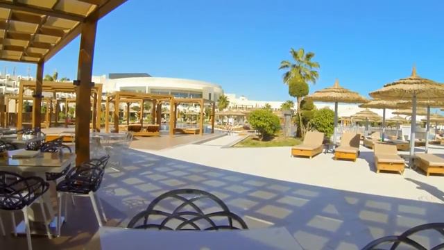 Family Day - Coral Sea Resorts смотреть онлайн
