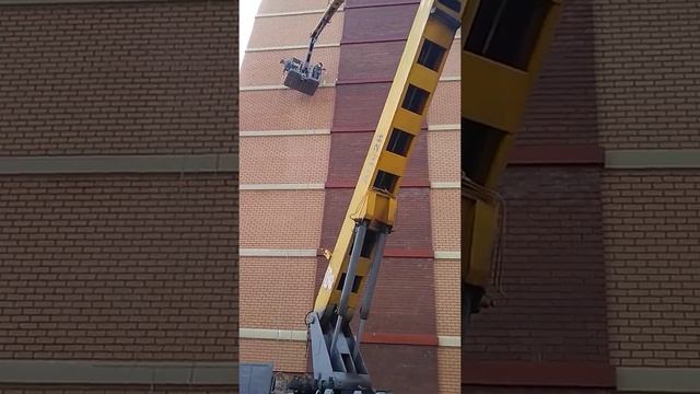 Жидкий пенопласт Пеноизол в зазор, полость в стене 9 этажного дома. Пеновата смотреть онлайн