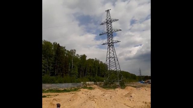 Демонтаж опоры 220 кВ варварским способом смотреть онлайн