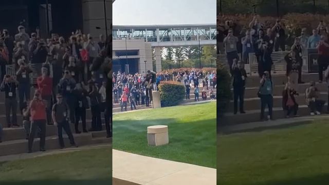 how react public on this man ??? #science #scienceexperiment #robot #viral #sciencefacts смотреть онлайн