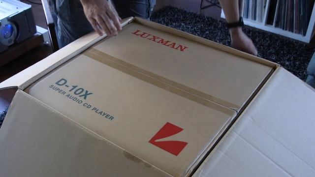 UNBOXING: All New Luxman D-10X reference SACD player смотреть онлайн