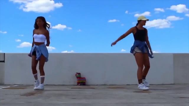 Tarantella Remix - By Sbamba Project смотреть онлайн