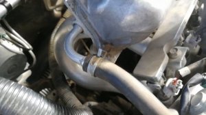 Замена впускного и выпускного коллекторов на Nissan Almera Classic