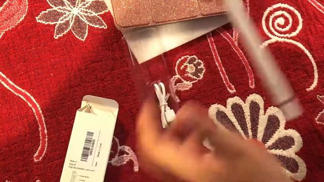 Unboxing an iPad 8th generation Gold (refurbished 2022) смотреть онлайн