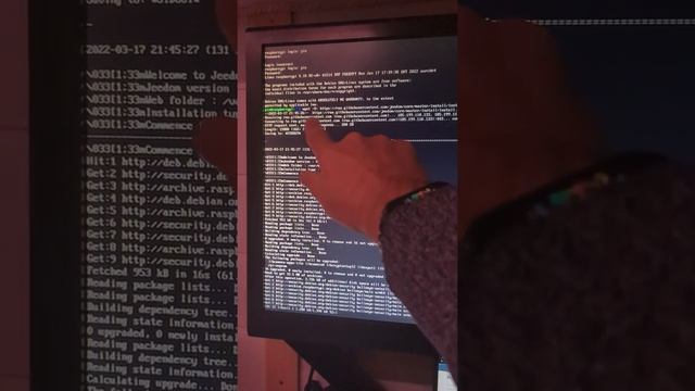 BREVE - Installation de Jeedom, début de la domotique sur Raspberry à bord du fourgon смотреть онлайн