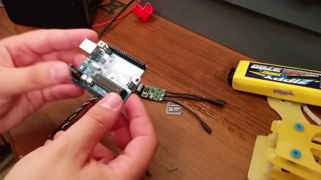 Прошивка BLheli 14.1 на Hobbywing Xrotor 20a // Flashing Xrotor 20a With Blheli смотреть онлайн