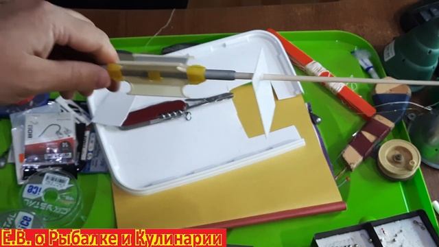 Как сделать СУПЕР подставку для зимней удочки за бесплатно и за 10 секунд.Секреты для зимней рыбалк смотреть онлайн