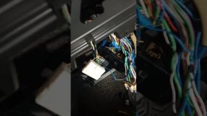 Ниссан кашкай 2017 года перегорает предохранитель.   F-14 в салоне