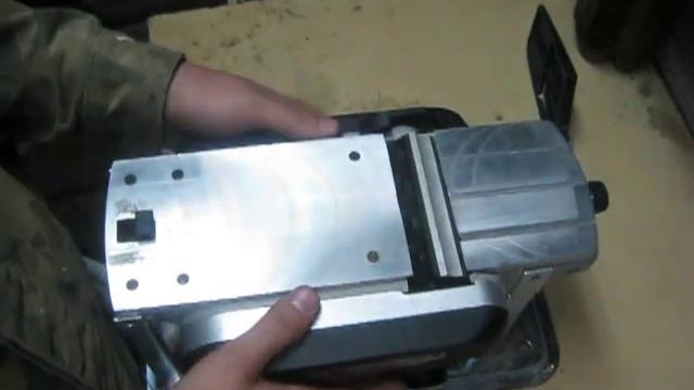 Электрорубанок Зубр ЗР-1300-110