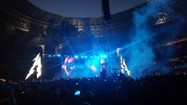 Metallica - Группа Крови ( cover "КИНО" Виктор Цой) Лужники 2019 смотреть онлайн