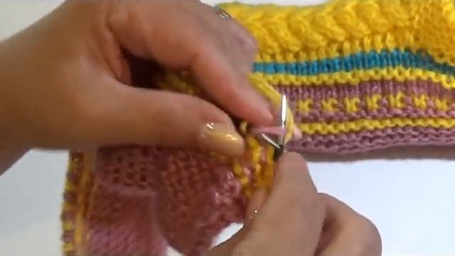 Я их перевязала уже тысячу. Теплые тапочки 42 - 43 размера. Самые удобные! смотреть онлайн