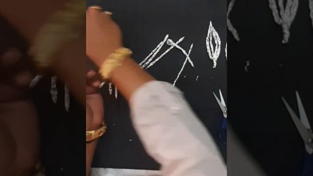 How to make aluminum foil by(uma innovative )#silver foil flowers making ides# Aluminum foil Flowe смотреть онлайн