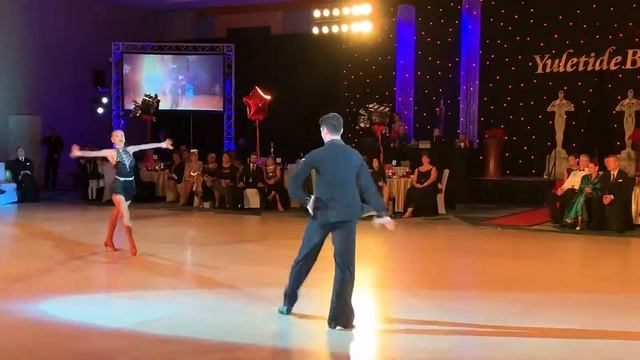 Inga Demetryan & Eduard Sargsyan - Dancing “Diamonds are Forever” смотреть онлайн